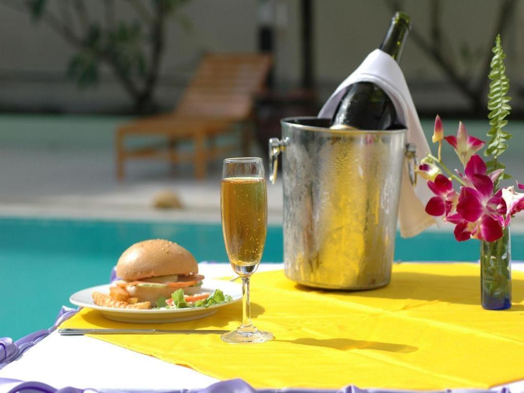 Yuzana Garden Hotel Yangon Luaran gambar