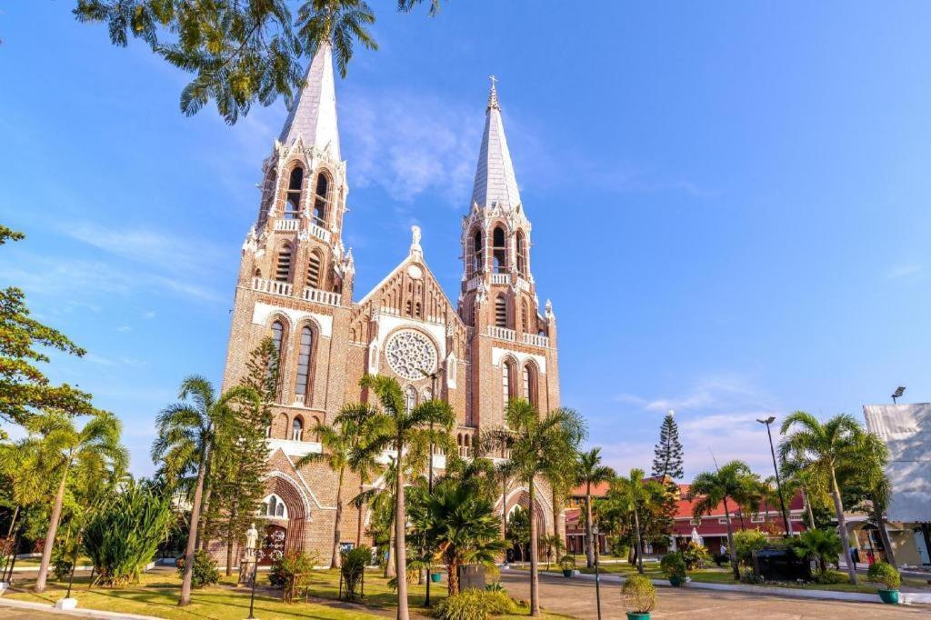 Yuzana Garden Hotel Yangon Luaran gambar
