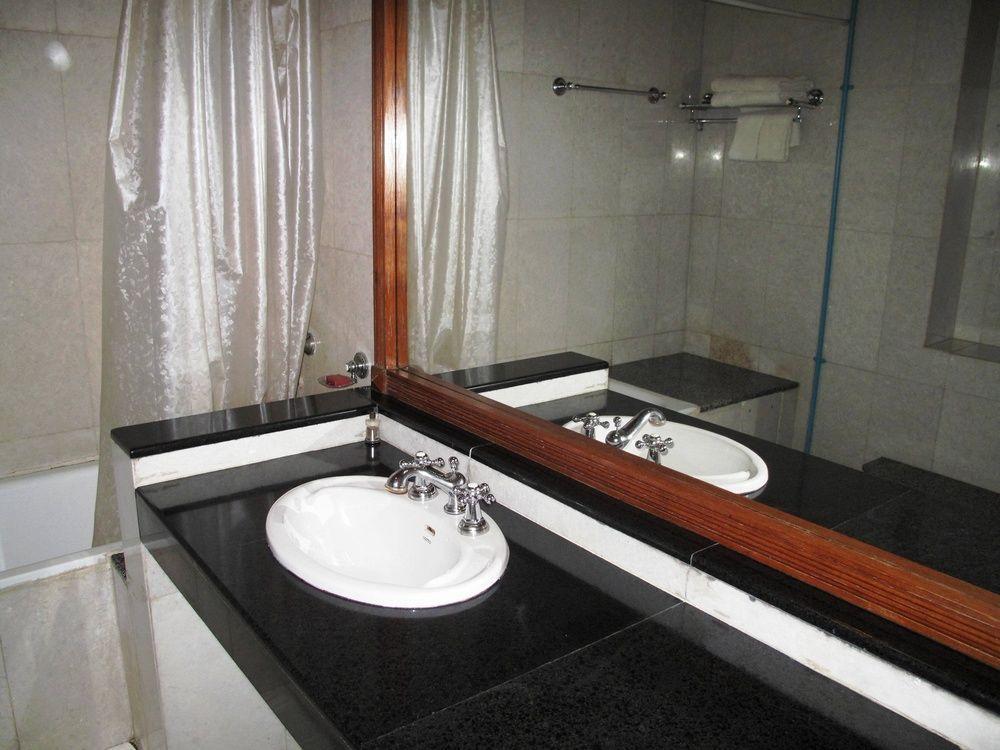 Yuzana Garden Hotel Yangon Luaran gambar